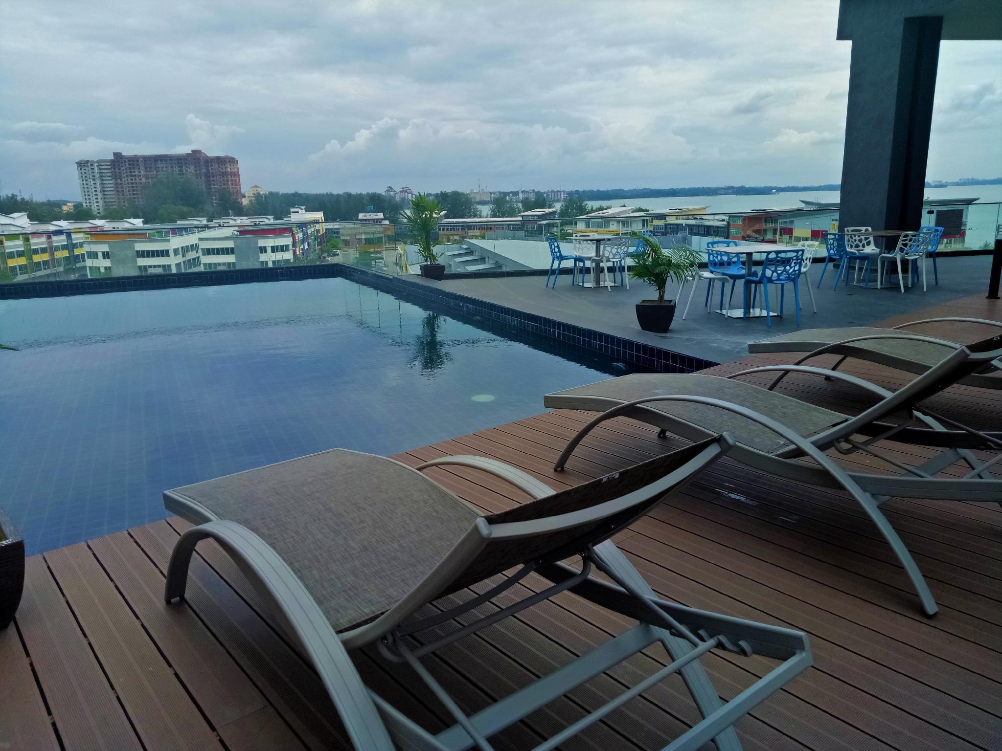 D'wharf & Serviced 4*