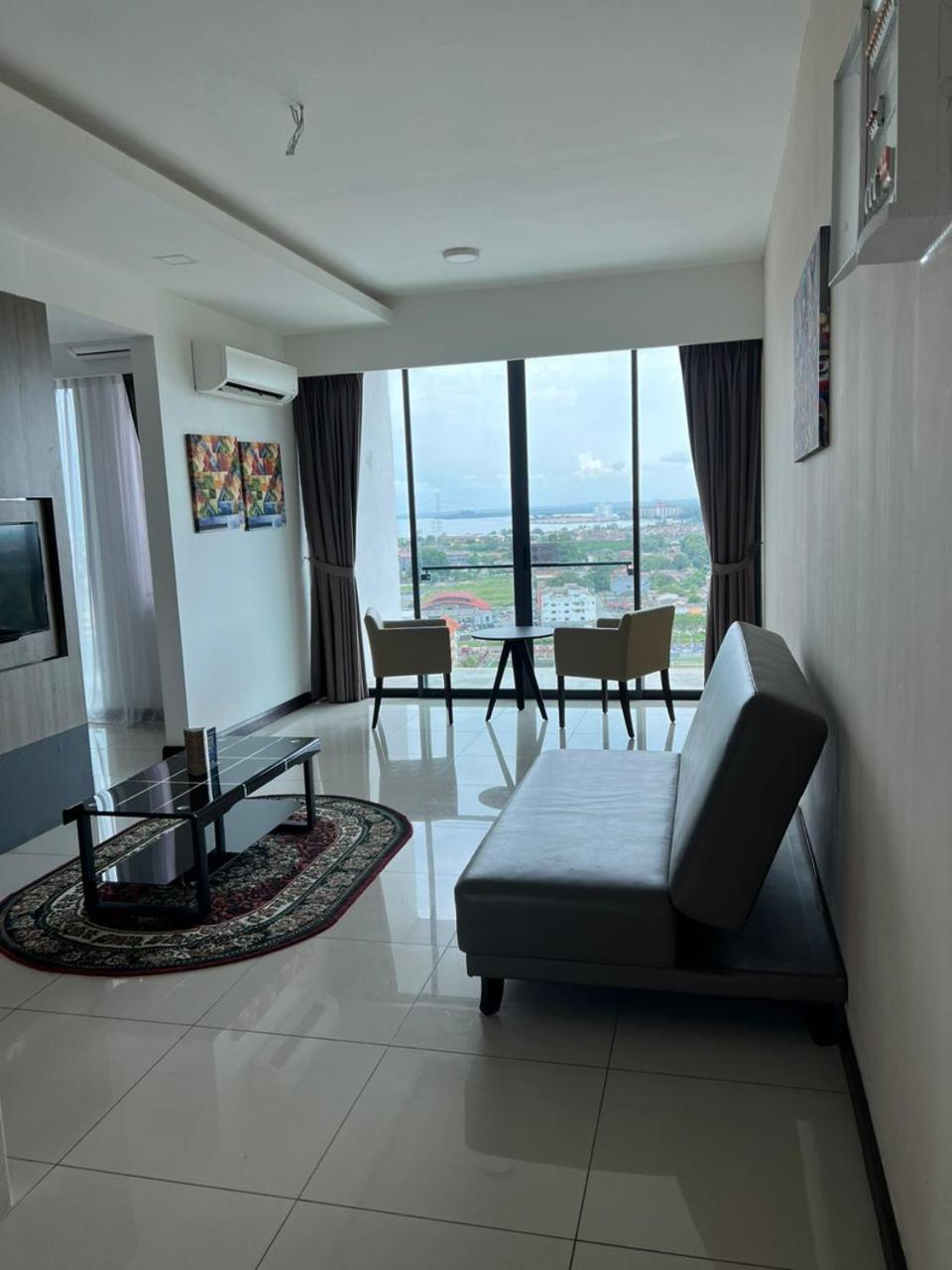 Hotel D'wharf & Serviced 4*