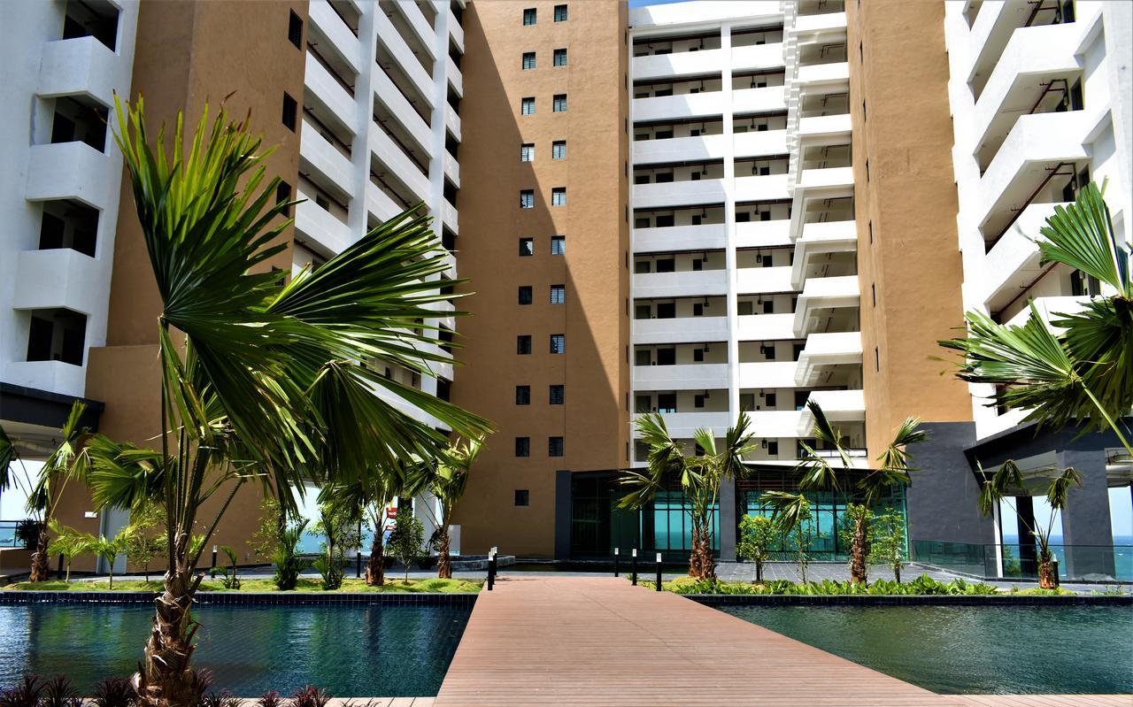 Hotel D'wharf & Serviced 4*