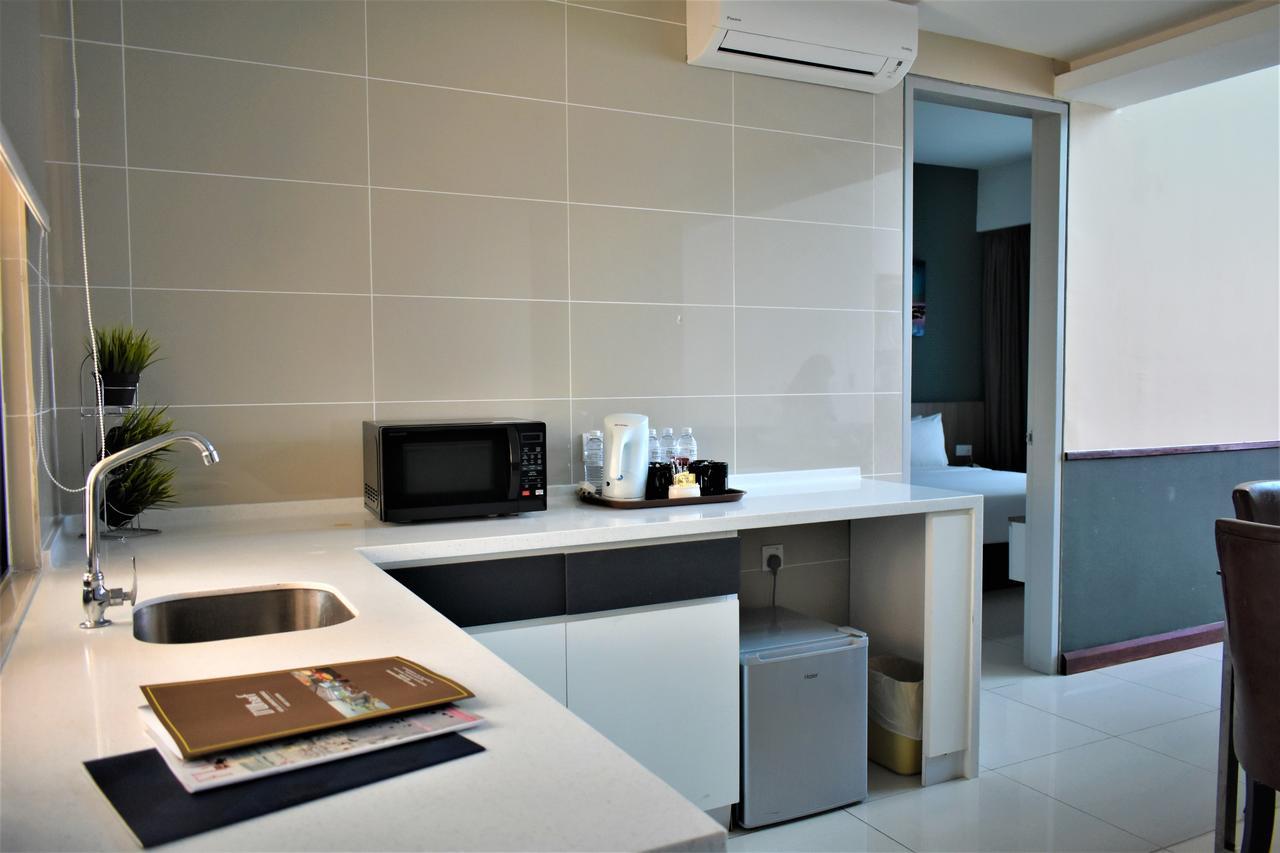 D'wharf & Serviced Hotel 4*