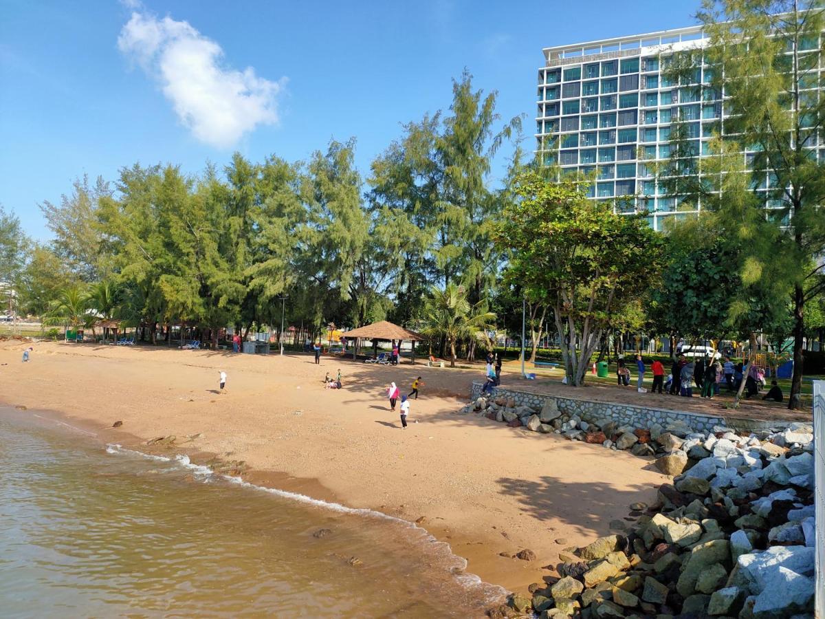 D'wharf & Serviced Hotel 4*